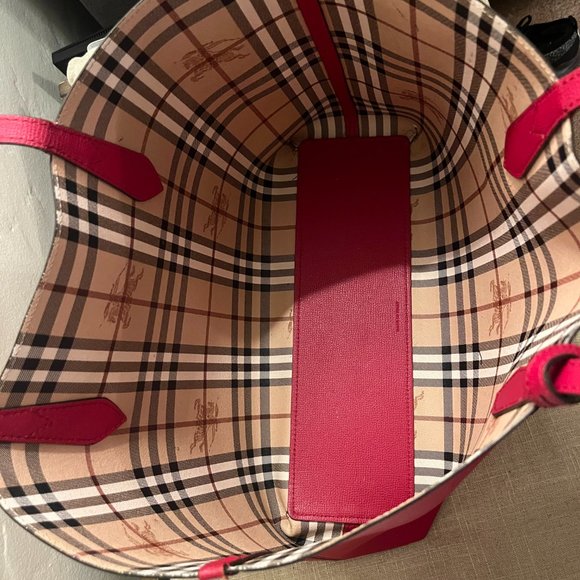 Burberry Leather Tote (Reversible) - Picture 6 of 15